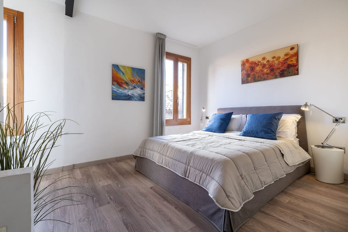 Apartment 1 bedroom, Arsenale Canal View 1 | 1 camera, ferro/asse da stiro, culle/letti per bambini (a pagamento)