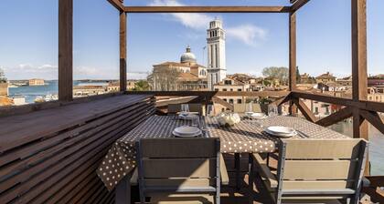 Arsenale Canal View Apartments