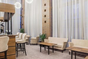 Bar (on property) - Grand Hotel Bezhitsa (Bryansk)