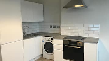 Second nest Love Walk 1 bed | Private kitchen | Full-size fridge, microwave, oven, stovetop