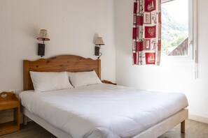 Sistema de insonorización, cunas, wifi gratis y ropa de cama 