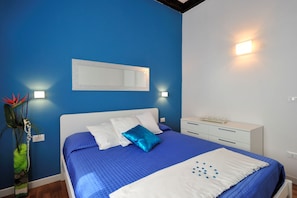 2 bedrooms, iron/ironing board, cribs/infant beds, free WiFi