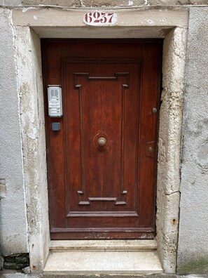 Front of property - Santi Giovanni e Paolo Cannaregio Residence (Venice)