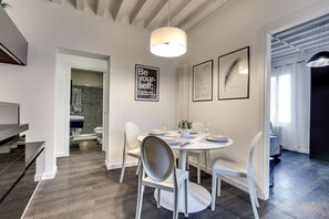 Apartment, 2 Bedrooms | Private kitchen | Full-sized fridge, microwave, stovetop, dishwasher - Biennale (Venice)