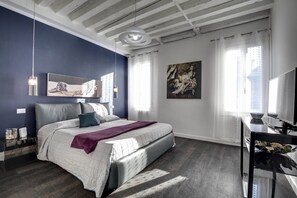 Apartment, 2 Bedrooms | 2 bedrooms, iron/ironing board, cots/infant beds, free WiFi - Biennale (Venice)