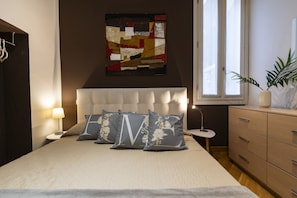 Apartment, 2 Schlafzimmer | 2 Schlafzimmer, Bügeleisen/Bügelbrett, kostenloses WLAN, Bettwäsche