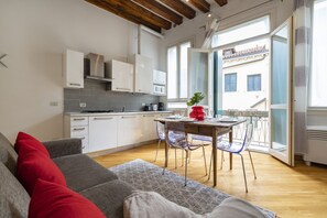Apartment, 2 Bedrooms | Living area | Flat-screen TV - Ca Bianca (Venice)