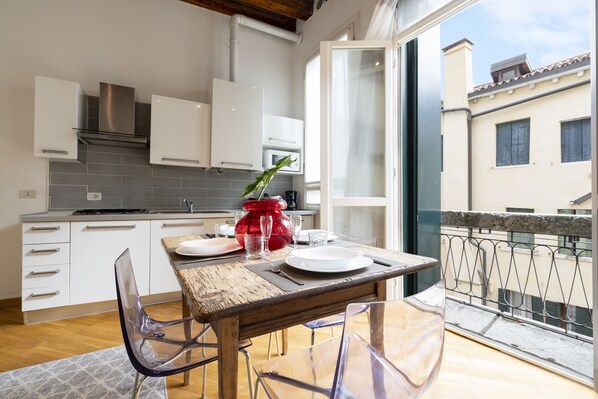 Restauration dans la chambre