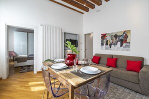 In-room dining - Ca Bianca (Venice)