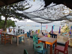 Beach bar - Mactan Newtown with Ocean View (Lapu-Lapu)