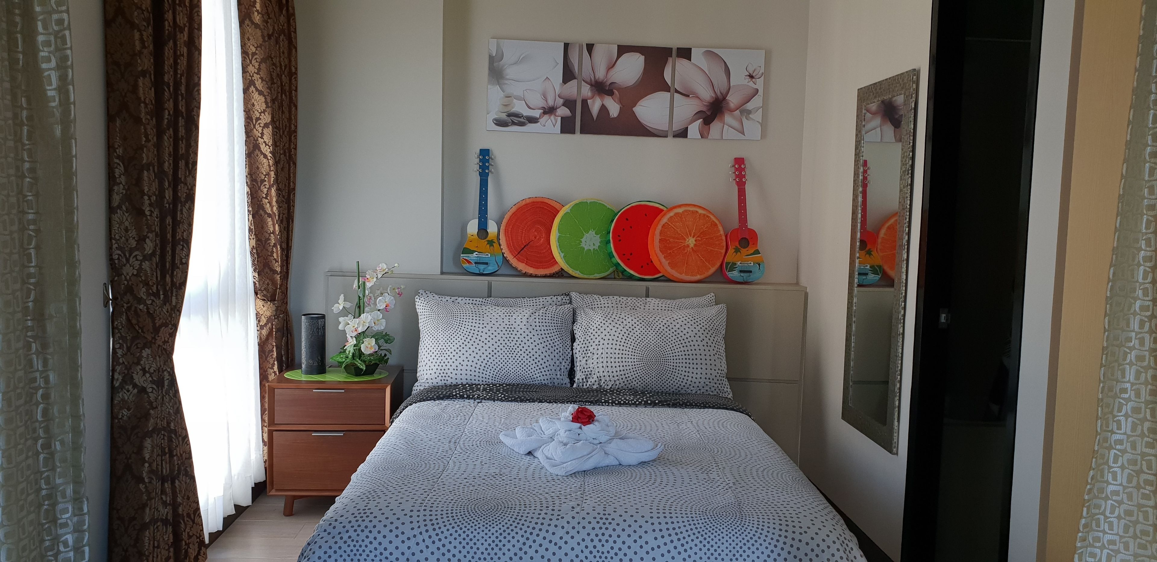 1 quarto, cofres nos quartos, individualmente decorados