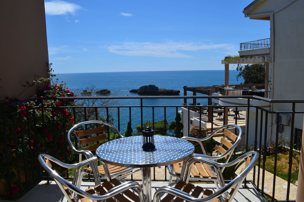 Studio, Balcony | Balcony