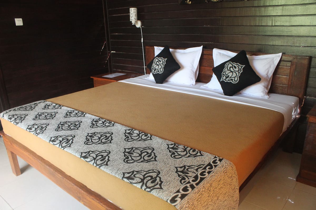 Double Room (Hut)