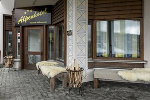 Property entrance - T3 Alpenhotel Flims (Flims)