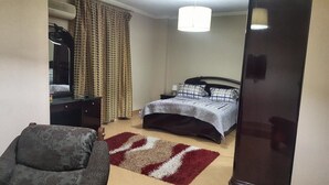 Comfort Apartment, 3 Bedrooms | Memory foam beds, in-room safe, laptop workspace, WiFi (free) - Chez Lay (New Cairo)