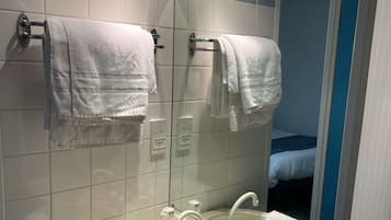 Rolstoeltoegankelijke badkamer