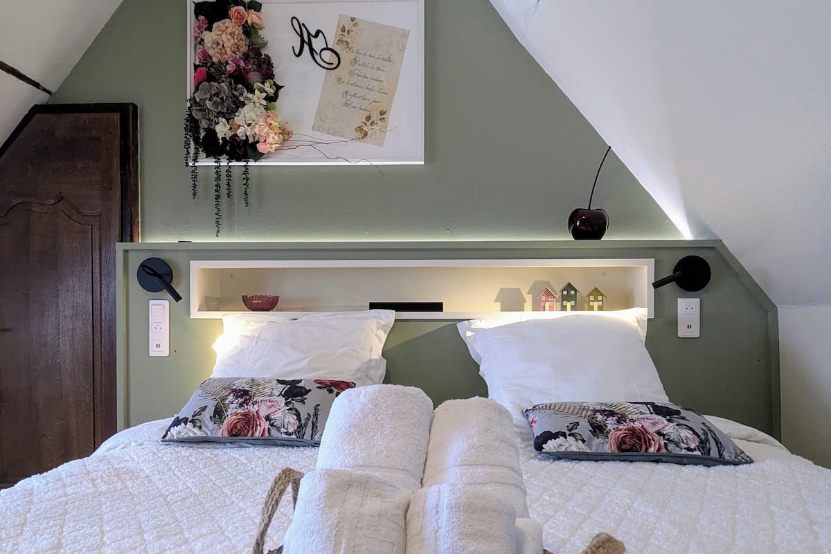 1 bedroom, premium bedding, minibar, individually decorated