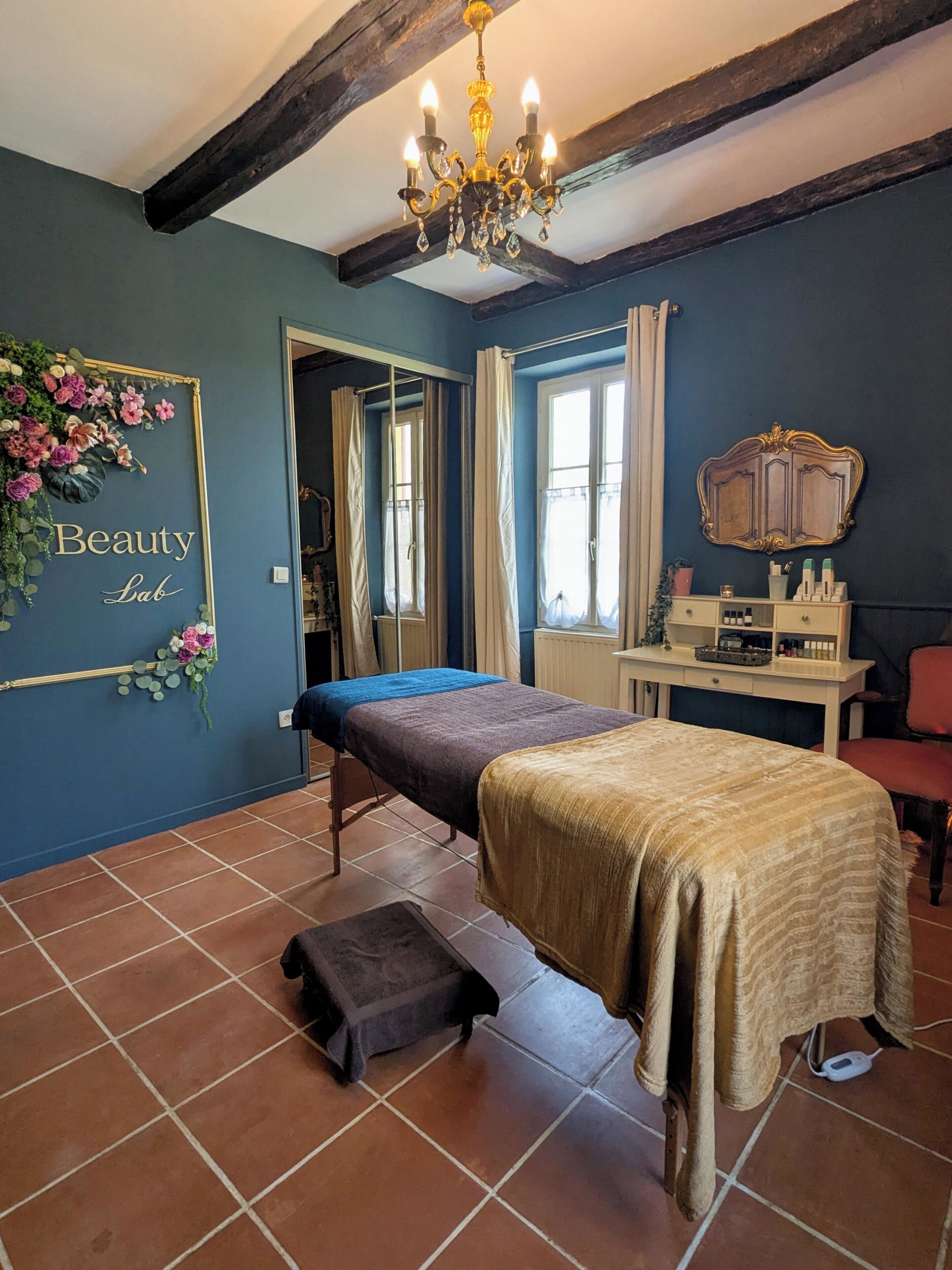 Outdoor treatment areas, body treatments, deep-tissue massages