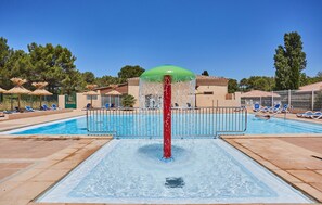 Seasonal outdoor pool - Résidence Odalys Shangri-La - Les Hauts de Cassis (Carnoux-en-Provence)