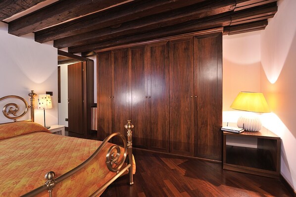 Apartment, 1 Schlafzimmer | 1 Schlafzimmer, Bügeleisen/Bügelbrett, kostenloses WLAN, Bettwäsche