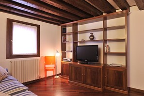 Apartment, 1 Schlafzimmer | Fernseher