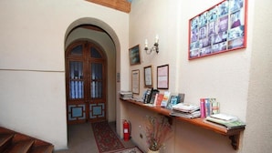 Lobby - Castillo Hotel (Santiago)