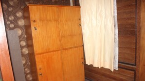 Dobbeltrom (AC with Hot Water) | Romfasilitet