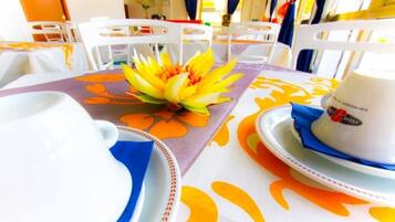 Tägliches inbegriffenes Frühstücksbuffet