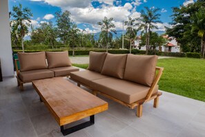 Luxury House | View from room - La Herencia Hotel (Armenia)