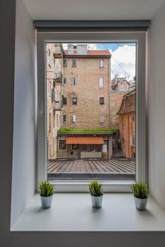 King's Street Apartments