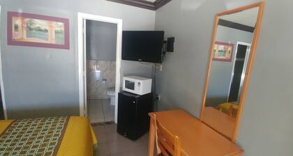 Travel Eagle Inn Motel