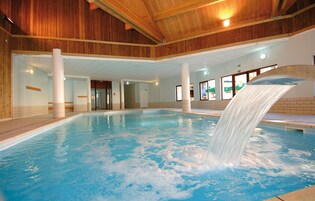 Una piscina techada