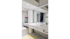 Villa, 5 Bedrooms | Bathroom - Perfect Athenian Villa (Vari-Voula-Vouliagmeni)