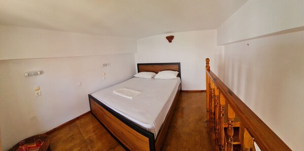 Room - Lindos centre studios (Rhodes)