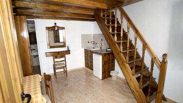 Studio, tầng lửng | Khu phòng khách