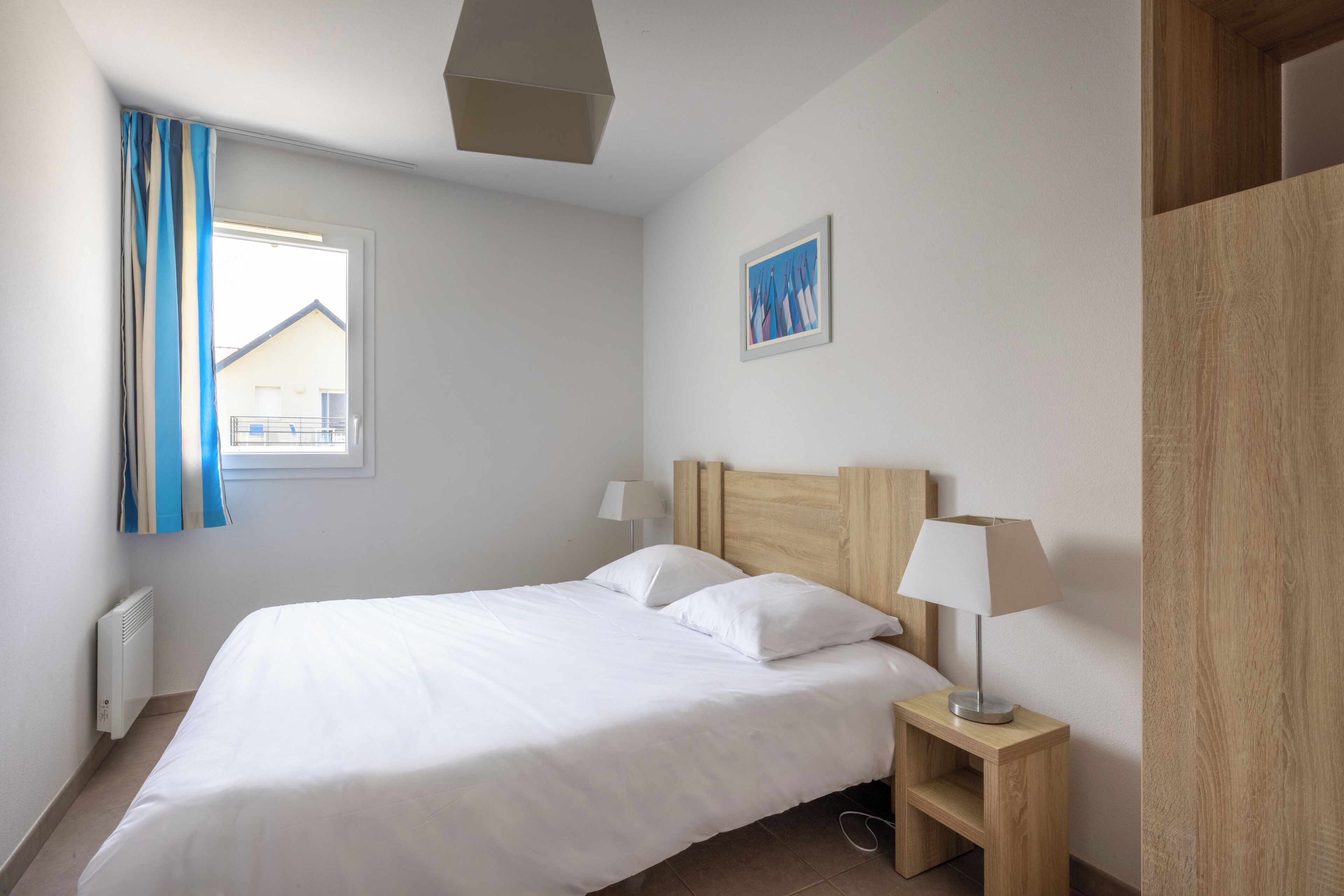 Soundproofing, cribs (surcharge), WiFi (free)