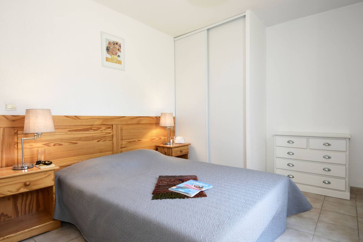Cots/infant beds, WiFi