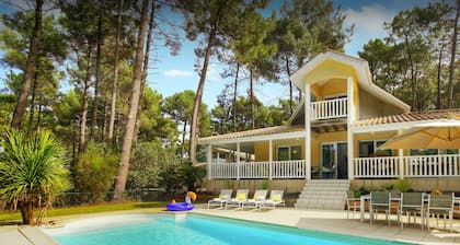 Villa Samasti - vacances en famille avec piscine estivale - OVO Network