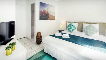 4 chambres, fer et planche à repasser, Wi-Fi, draps fournis