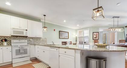 Coastal Condo Minutes from Lewes and Rehoboth Beach!