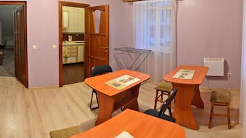 Double Room | Living room | Flat-screen TV