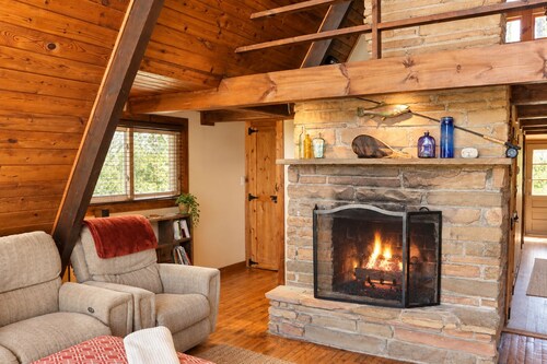 Blowing Rock Cabin on Relaxing Mountain Stream