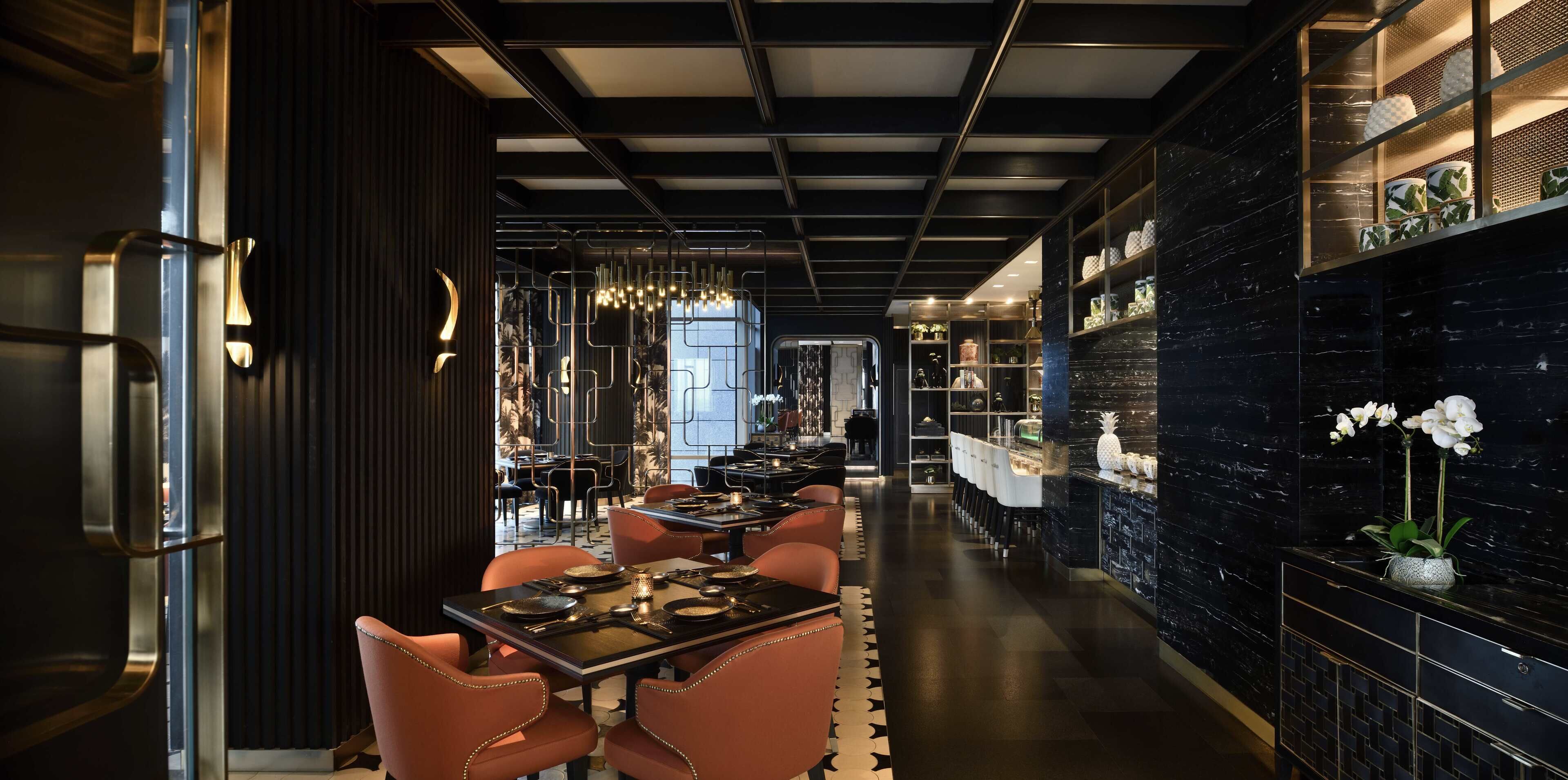 3 restaurants, breakfast, lunch, dinner served; asian cuisine