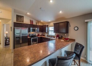House, 3 Bedrooms | Private kitchen | Full-sized fridge, microwave, oven, dishwasher - Vestridge Ave 3490 by White Pelican VR (Wildwood)