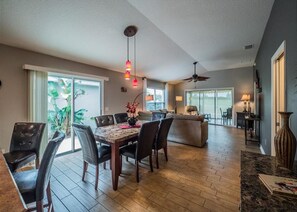 House, 3 Bedrooms | Living area | Flat-screen TV - Vestridge Ave 3490 by White Pelican VR (Wildwood)