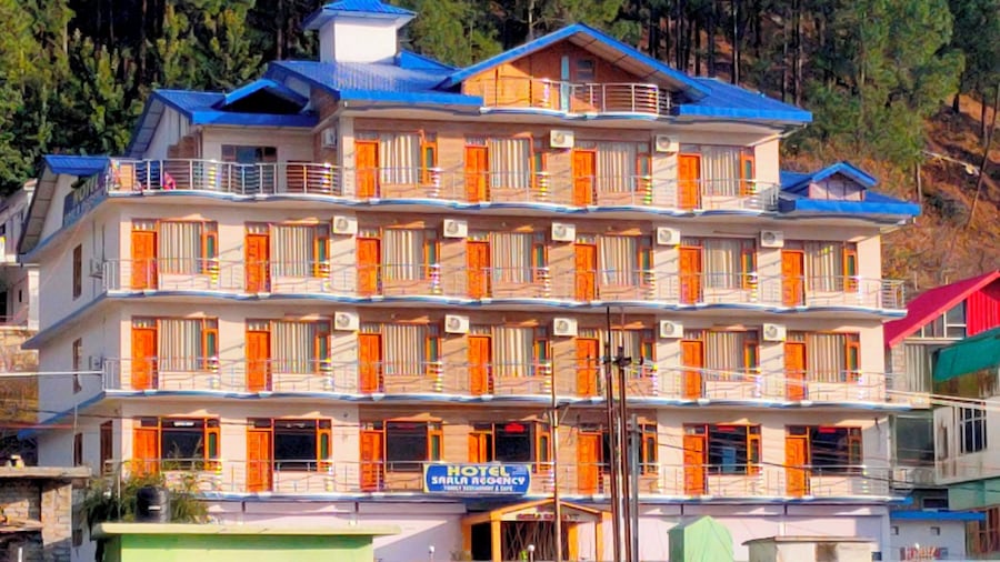 Hotel Sarla Regency