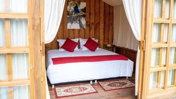 Ecolodge Luxury Glamping room with hot water | Premium bedding, down duvets, individually furnished, bed sheets