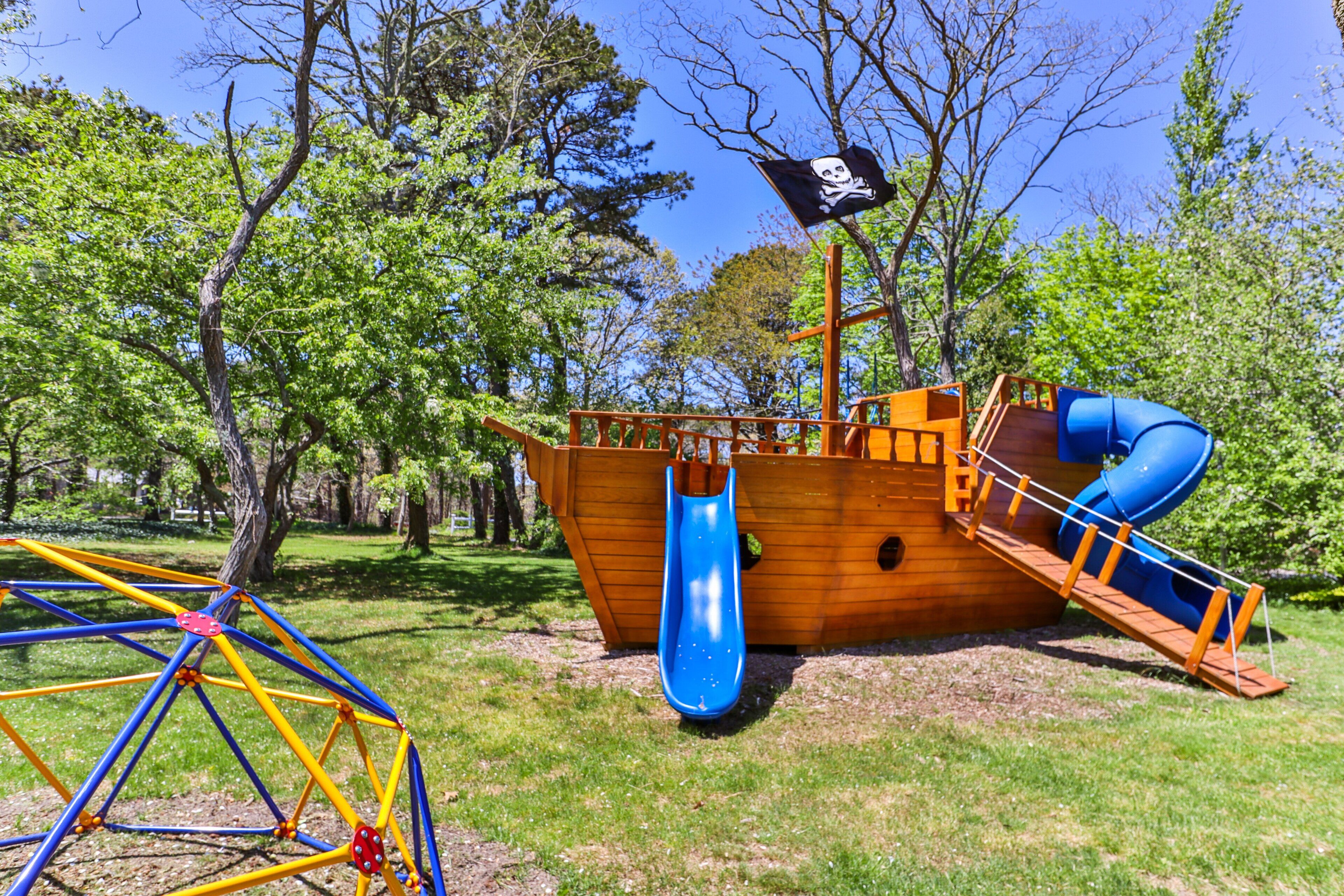 Tempat bermain anak - outdoor