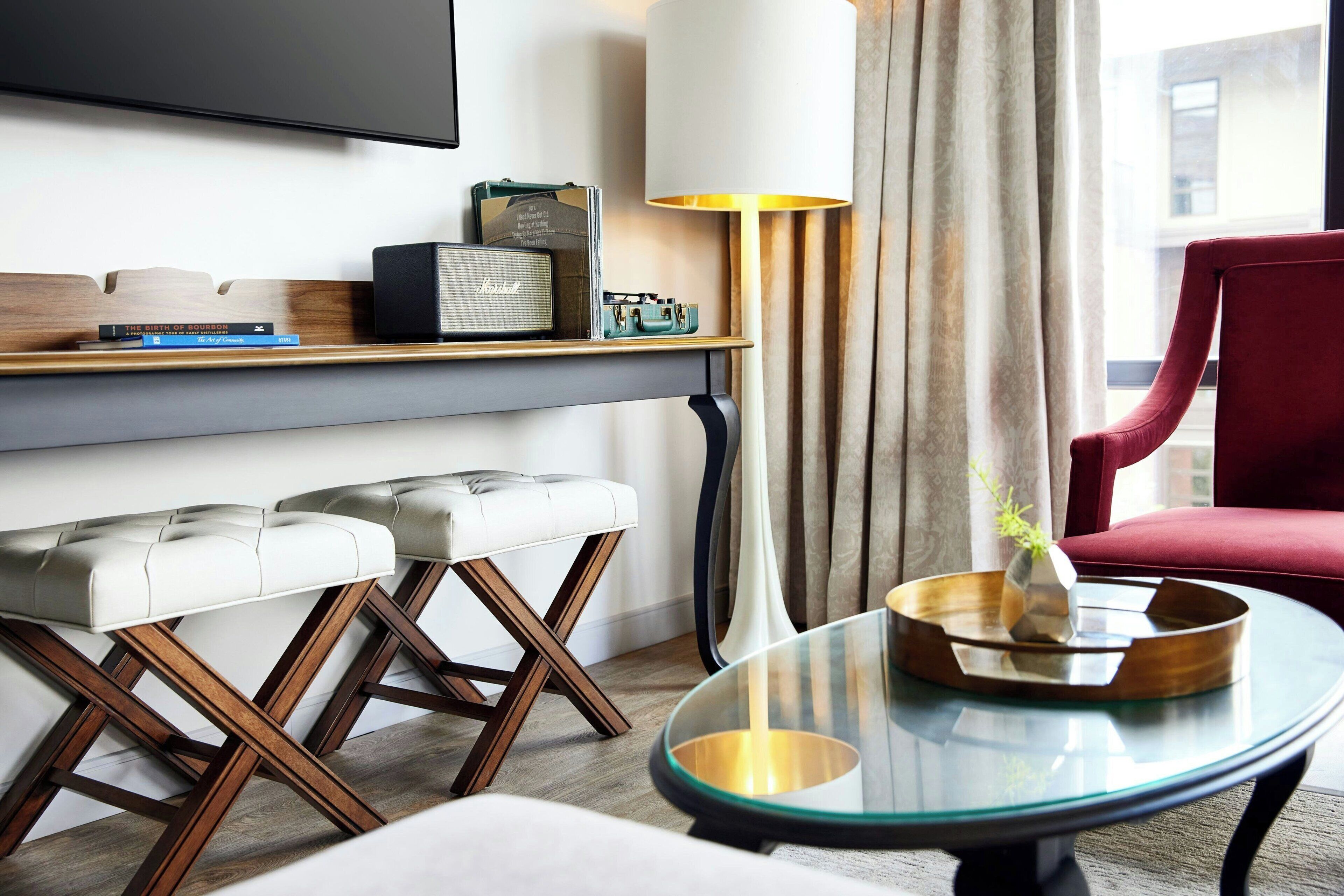 1 bedroom, frette italian sheets, premium bedding, minibar