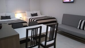 Comfort Studio | In-room dining - Studio Apartment Biscayne Blvd Miami (Miami)